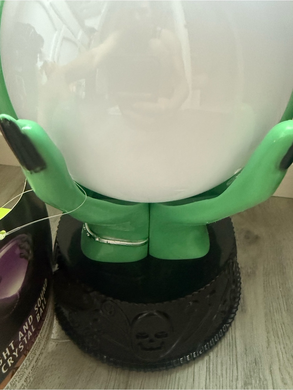 Mystic Green Witch Hands LED Crystal Ball Lamp, Light Up Halloween Crystal Ball - Picture 9 of 9